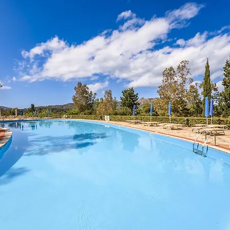 Hotiday Collection - Porto Azzurro מלון קאפוליברי
